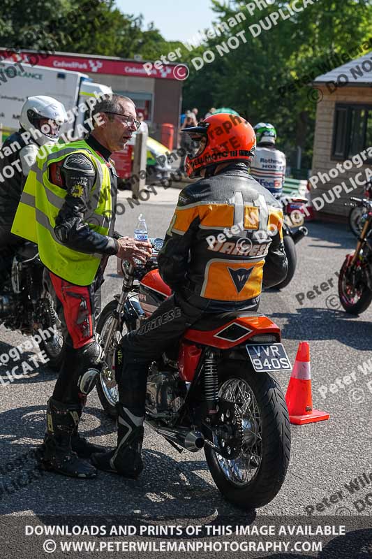cadwell park;cadwell park photographs;cadwell trackday photographs;enduro digital images;event digital images;eventdigitalimages;peter wileman photography;racing digital images;trackday digital images;trackday photos